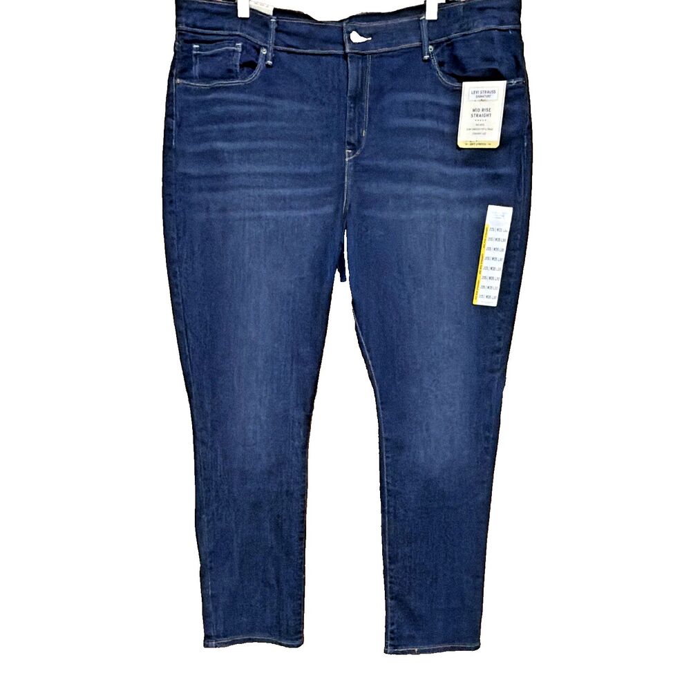 NWT Levi Strauss Signature Gold Womens 20 Short W35 L30 Mid Rise Straight Jeans